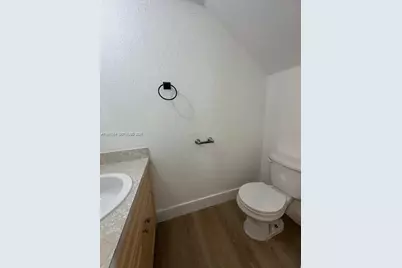 1063 SW 2nd St #2, Miami, FL 33130 - Photo 8