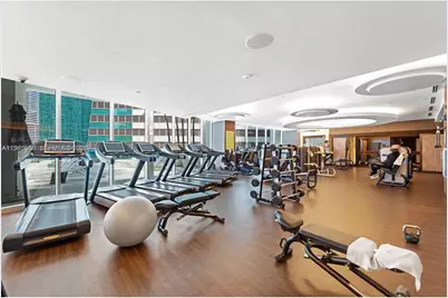 200 Biscayne Boulevard Way #3514, Miami, FL 33131 - Photo 18