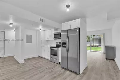 9371 Fontainebleau Blvd #I101, Miami, FL 33172 - Photo 1