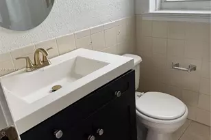 7611 Harding Ave, Miami Beach, FL 33141 - Photo 4