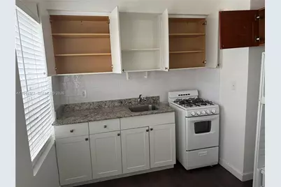 7611 Harding Ave #7, Miami Beach, FL 33141 - Photo 10