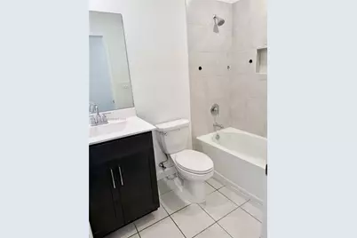 2418 SE 10th Ct, Homestead, FL 33035 - Photo 8