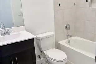 2418 SE 10th Ct, Homestead, FL 33035 - Photo 8