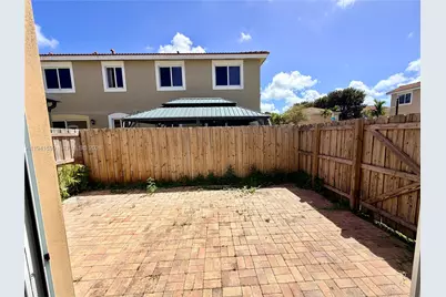 2418 SE 10th Ct, Homestead, FL 33035 - Photo 32