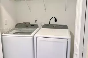 2418 SE 10th Ct, Homestead, FL 33035 - Photo 14