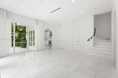 315 Santander Ave #311, Coral Gables, FL 33134 - Photo 8