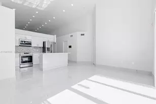 8714 NW 153rd Terrace, Miami Lakes, FL 33018 - Photo 12