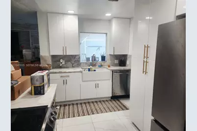 7337 Stardust Dr, Hialeah, FL 33015 - Photo 4