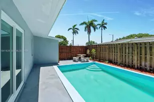 5621 SW 38th Ct, Davie, FL 33314 - Photo 2