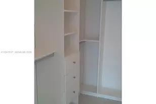 31 SE 6, Miami, FL 33131 - Photo 22