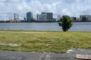 760 Executive Center Dr, West Palm Beach, FL 33401 - Photo 30