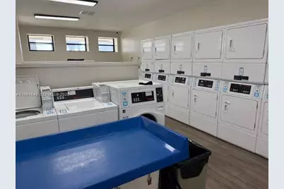 760 Executive Center Dr #31, West Palm Beach, FL 33401 - Photo 28