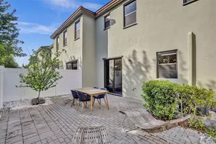 10025 W 32nd Ln, Hialeah, FL 33018 - Photo 32