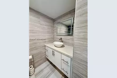 18051 Biscayne Blvd #1604, Aventura, FL 33160 - Photo 22