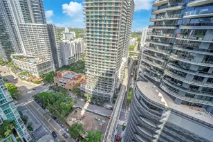 1050 Brickell Ave, Miami, FL 33131 - Photo 4