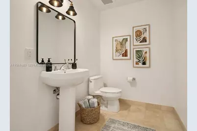 1050 Brickell Ave #2418, Miami, FL 33131 - Photo 6