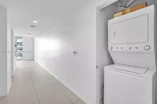 1050 Brickell Ave, Miami, FL 33131 - Photo 20