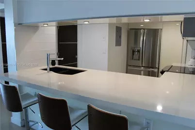 650 West Ave #810, Miami Beach, FL 33139 - Photo 14