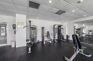 5701 Collins Ave, Miami Beach, FL 33140 - Photo 30