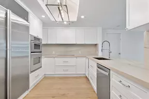 9401 Collins Ave, Surfside, FL 33154 - Photo 10