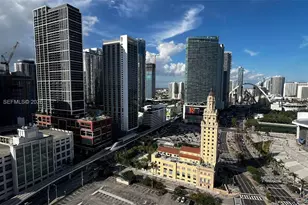 398 NE 5th St, Miami, FL 33132 - Photo 4