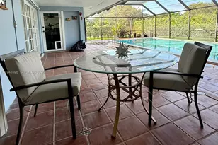 9041 SW 88th St, Miami, FL 33173 - Photo 30