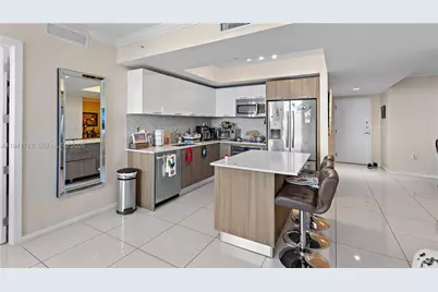 5252 NW 85th Ave #1110, Doral, FL 33166 - Photo 10