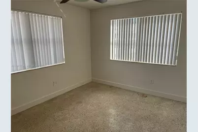 4725 NW 4th St #Front, Miami, FL 33126 - Photo 4