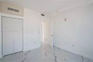 8425 Crespi Blvd, Miami Beach, FL 33141 - Photo 12