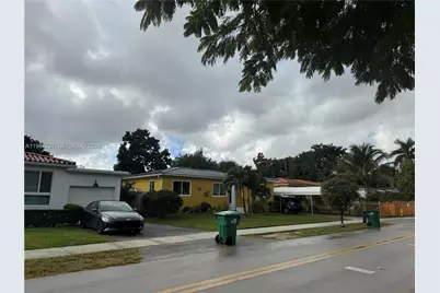 545 NE 111th St, Miami, FL 33161 - Photo 22