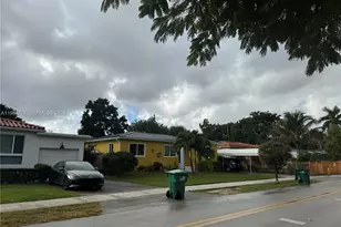 545 NE 111th St, Miami, FL 33161 - Photo 22