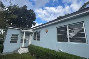 545 NE 111th St, Miami, FL 33161 - Photo 2