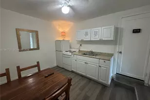 545 NE 111th St, Miami, FL 33161 - Photo 24