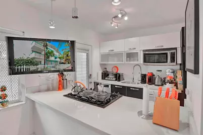 350 Collins Ave #310, Miami Beach, FL 33139 - Photo 6