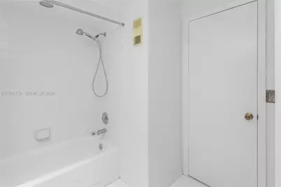 8431 NW 78th Ct, Tamarac, FL 33321 - Photo 24