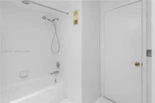 8431 NW 78th Ct, Tamarac, FL 33321 - Photo 24