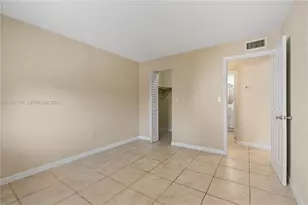 8607 SW 68th Ct, Pinecrest, FL 33156 - Photo 8