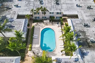 8607 SW 68th Ct, Pinecrest, FL 33156 - Photo 12