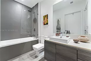 1080 Brickell Ave, Miami, FL 33131 - Photo 12