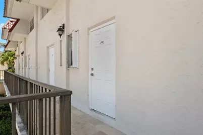 6703 N Kendall Dr #406, Pinecrest, FL 33156 - Photo 2