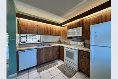 3511 Village Blvd #205, West Palm Beach, FL 33409 - Photo 12