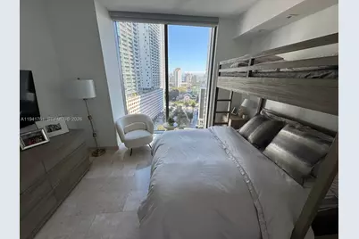 68 SE 6th St #1109, Miami, FL 33131 - Photo 14