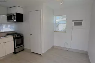 26 SE 13th Terrace, Dania Beach, FL 33004 - Photo 2
