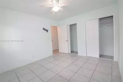 712 NE 8th St #202, Hallandale Beach, FL 33009 - Photo 10