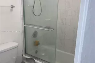 2899 Collins Ave, Miami Beach, FL 33140 - Photo 8