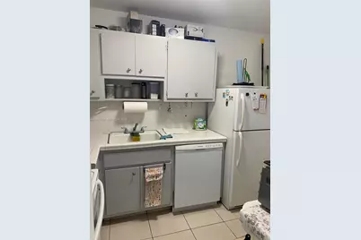 2899 Collins Ave #1514, Miami Beach, FL 33140 - Photo 10