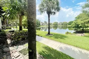 5230 Palmbrooke Cir, West Palm Beach, FL 33417 - Photo 20