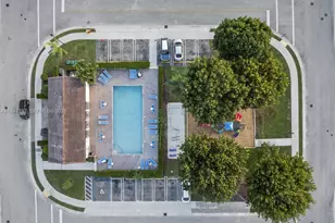 8633 NW 112th Pl, Doral, FL 33178 - Photo 38