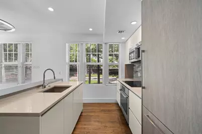 739 2nd St #1, Miami Beach, FL 33139 - Photo 10