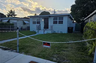 4310 E 9th Ln, Hialeah, FL 33013 - Photo 4